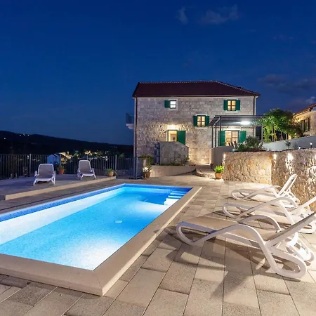 Villa Biokovski Zagrljaj *
