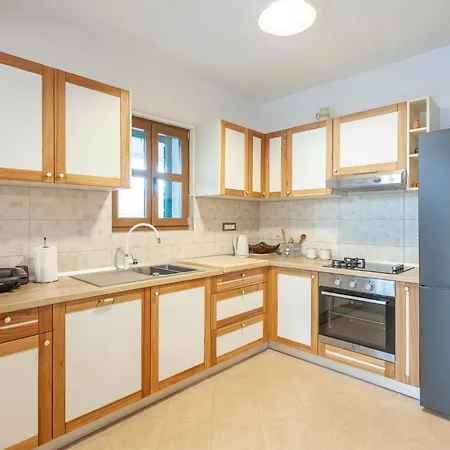 Biokovski Zagrljaj *